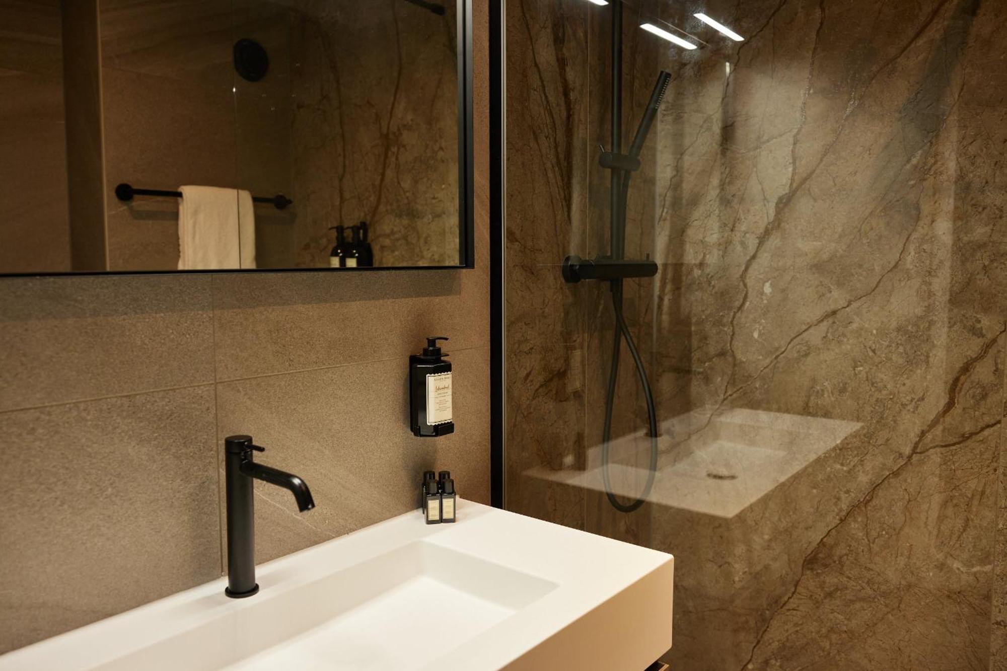 Thermen Ньювешанс Экстерьер фото